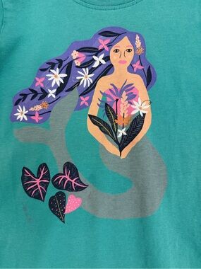 Girl’s Tea Collections tee size 6
